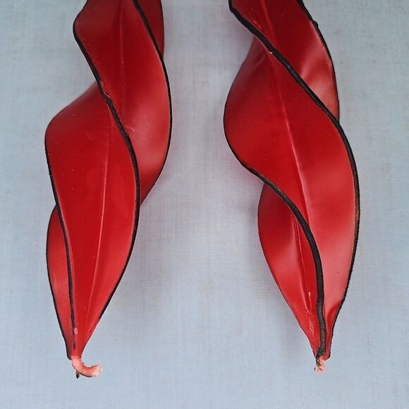 Swirl Red Candle Taper BeesWax Design Spiral Set of 2 VTG USA Cali 8.5'' NIB - Picture 13 of 16